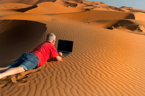 Дистанційна Робота Марокканської Пустелі — стокове фото