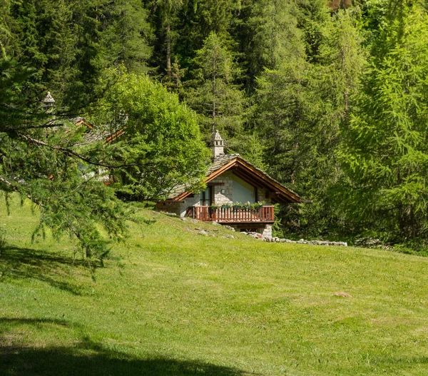 Berghütte Mit Aussicht Courmayeur Italien — Stockfoto