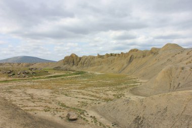 Güzel dağlar. Gobustan bölgesi. Azerbaycan.