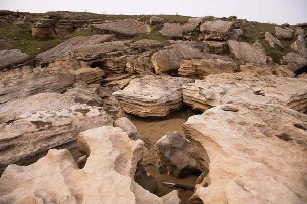 stock image Beautiful rocky boulders by the sea. Dubyandy. Azerbaijan.