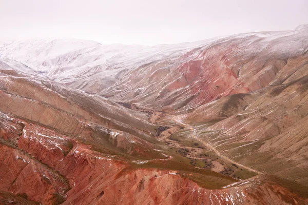 阿塞拜疆美丽的红山 Khizi地区 — 图库照片
