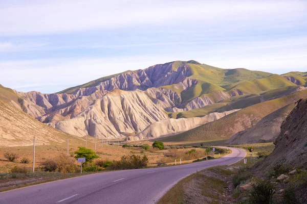 Estrada Nas Montanhas Khyzy Azerbaijão — Fotografia de Stock