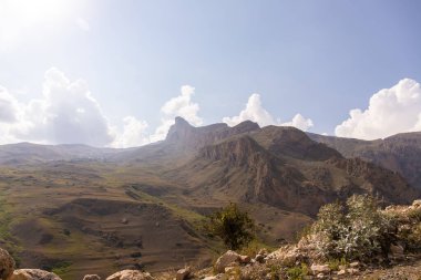 Khinalig köyüne giden büyük dağlar. Guba bölgesi. Azerbaycan.