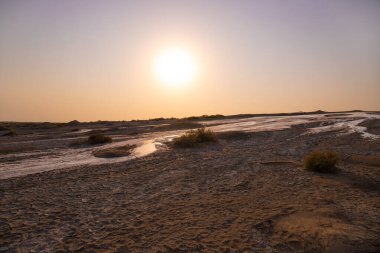 Ovadaki güzel çamur volkanları. Neftchala. Azerbaycan.