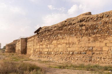  Eski şehir Shamkir 'in kalesinin iç duvarları. Shamkir şehri. Azerbaycan.