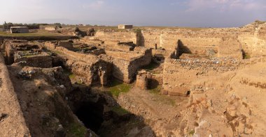 Shamkir şehri. Azerbaycan. 10.17.2021. Büyük eski Shamkir şehrinin odaları.