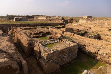 Büyük eski Shamkir şehrinin odaları. Shamkir şehri. Azerbaycan.