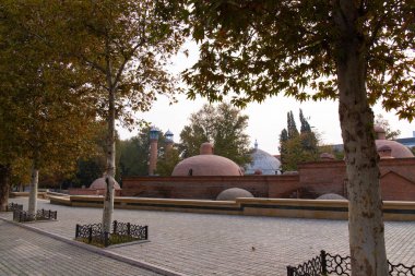 Kenevir. Azerbaycan. 10.16.2021. Şah Abbas veya Juma Camii 'nin topraklarında Chokak banyosu.