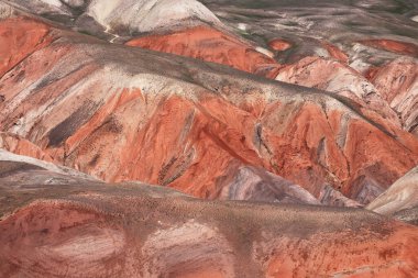 Khizi 'de farklı renkte güzel dağlar var. Khizi bölgesi. Azerbaycan.