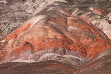 Khizi 'de farklı renkte güzel dağlar var. Khizi bölgesi. Azerbaycan.