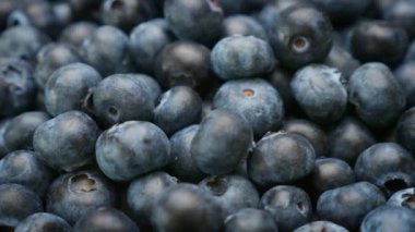 Dönen yaban mersini yığınının yakın çekimi