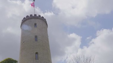 Bielefeld 'deki bir şatonun hızlandırılmış çekimi.