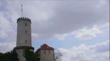 Bielefeld 'deki bir şatonun hızlandırılmış çekimi.