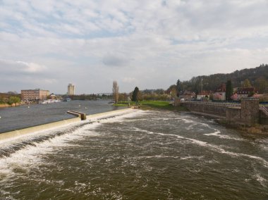 Almanya, Hameln 'de Weser Nehri' nin altında.