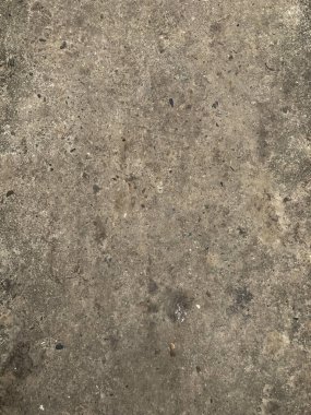 Eski bir duvarın dikey görüntüsü.