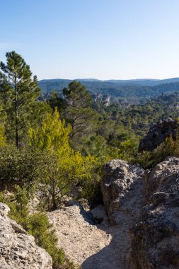 Cirque de Moureze, gigantic dolomite chaos at the foot of Mont Liausson