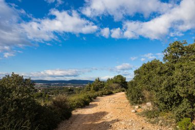 Hiking trail in the Gardiole massif in Frontignan