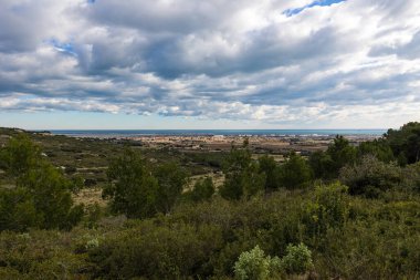 View of the city of Frontignan from the Gardiole massif