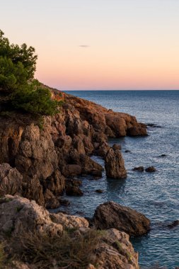 Crique de l'Anau at sunset in Sete