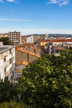 Roofs of downtown Sete from the streets of the Quartier Haut