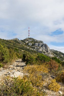 Mont Saint-Baudille transmitter from the hiking trails