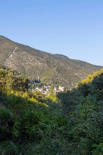 View Medieval Village Roquebrun Foot Mountain — Stock Photo, Image