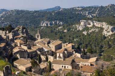 Ortaçağ köyü Les Baux-de-Provence Kalenin kalesinden