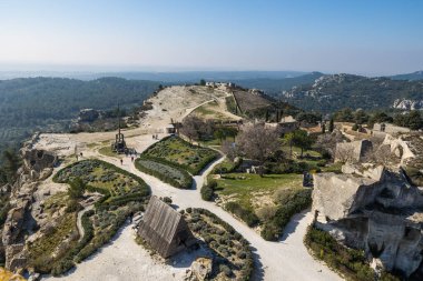 Kaleden Baux-de-Provence 'ın Rocky mahmuzları