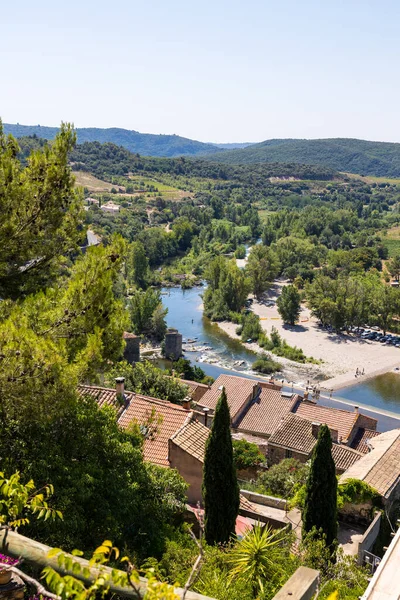 Utsikt Över Den Medeltida Byn Roquebrun Och Floden Orb Från — Stockfoto
