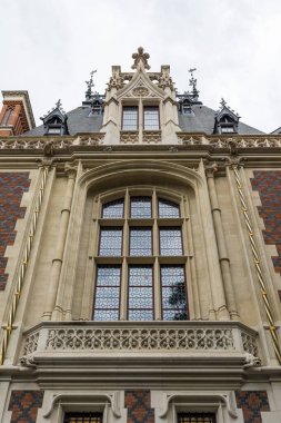 Paris 'teki Gaillard Oteli cephesi, şimdi Cite de l' Economie (Citeco)