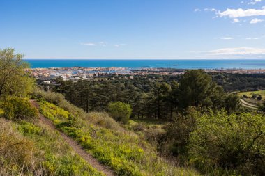 Mont Saint-Loup 'tan Kaptan d' Agde 'nin Manzarası