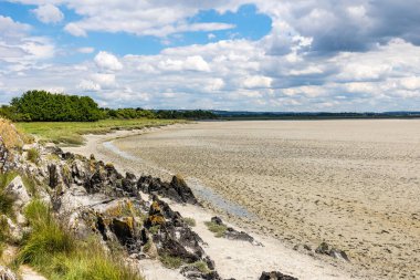 Pointe du Grouin du Sud 'dan Mont Saint-Michel Körfezi manzarası