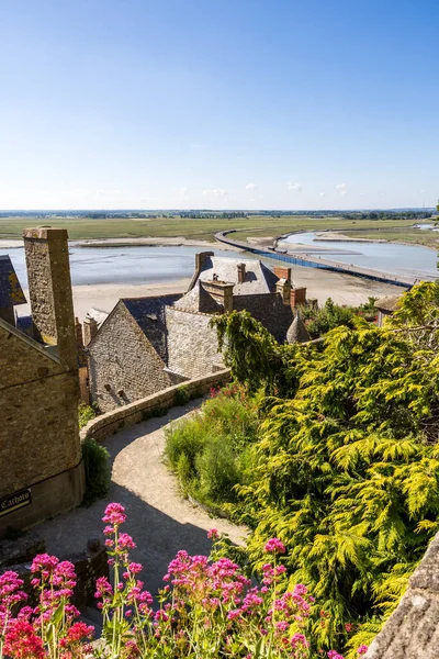 stock image View on the bridge and the mouth of the Couesnon River from the Mont Saint-Michel