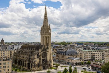 Caen Kalesi 'nden Saint-Pierre Kilisesi