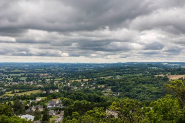 Saint-Michel Kilisesi 'nden Mont Saint-Michel' e giden kafese bakın.
