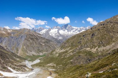 Yürüyüş parkurundan Valgaudemar Vadisi 'ndeki Refuge de Chabourneou' ya kadar...