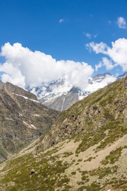 Yürüyüş parkurundan Valgaudemar Vadisi 'ndeki Refuge de Chabourneou' ya kadar...