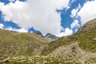 Yürüyüş parkurundan Valgaudemar Vadisi 'ndeki Refuge de Chabourneou' ya kadar...