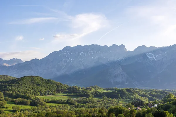 Baharda Saint-Firmin köyünden Devoluy dağları