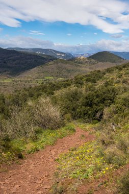 Cayroux Platosu 'ndan Olmet köyünün çevresindeki manzara