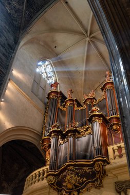 Bordeaux 'daki Saint Michel Bazilikası' nın iç manzarası