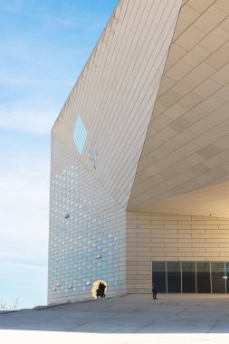 La Meca (yaratıcı ekonomi ve kültür evi) Danimarkalı mimar Bjarke Ingels tarafından tasarlandı ve Bordeaux 'daki Quai de Paludate' de yer aldı.