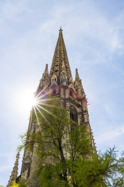 Bordeaux 'daki Saint Michel Bazilikası' nın kalesi.