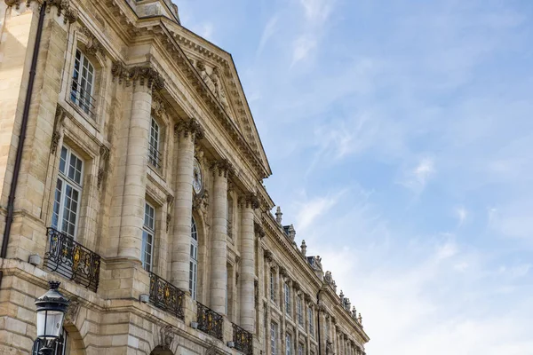 Bourse Meydanı çevresindeki binalar