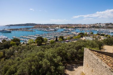 Antibes Limanı, Fort Carre 'dan Vauban Limanı.
