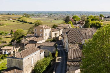 Saint-Emilion 'un Tour du Roy' un tepesinden görünüşü