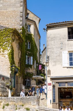 Saint-Emilion 'daki Rue du Tertre de la Tente.