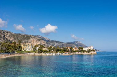 Baie des Fourmis 'in berrak suları Beaulieu-sur-Mer' de