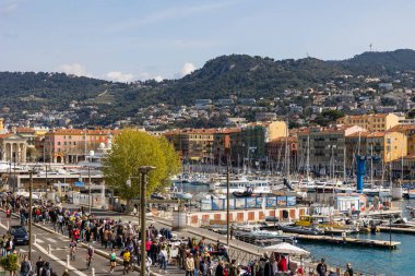 Port Lympia iskelesi Nice 'de Bit pazarında