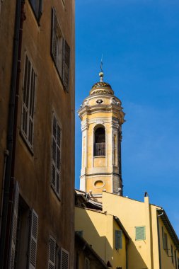 Annunciation Kilisesi 'nin çan kulesi ya da Nice' teki Aziz Rita Kilisesi.